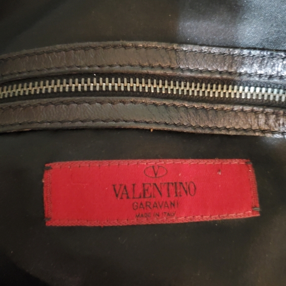 🌟Final🌟Valentino Garavani Black Hobo Shoulderbag w/Silver Studs. - Picture 6 of 11